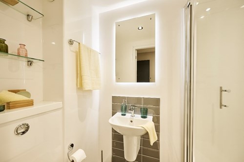 aparto shared bathroom